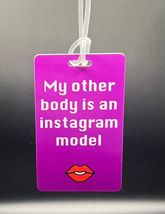 Model Luggage Tag